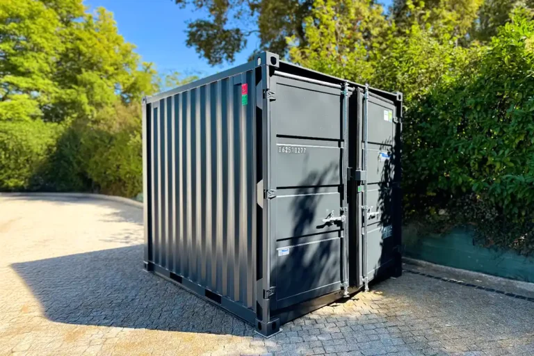 Container 10 pieds neuf livré à Saint-Faust avec portes doubles et cales de stabilisation