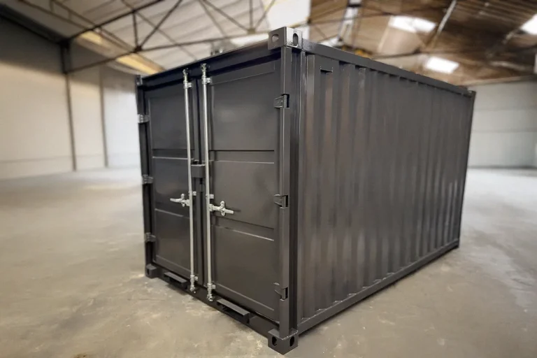 Container 8 pieds Double Door neuf aménagé en laboratoire haute sécurité pour One Sixone